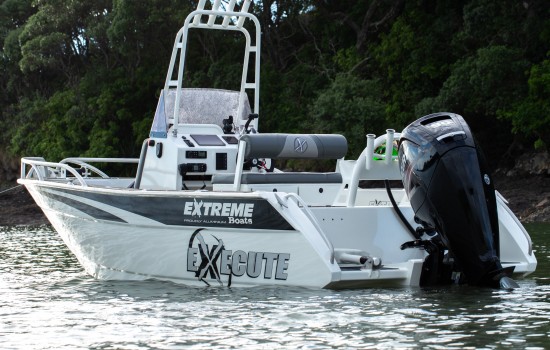 Extreme 545 Centre Console | REDHOT Marine